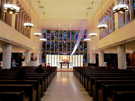 St anthony shrine boston - For 72 years, St. Anthony Shrine has been both a house of worship and a place of refuge in downtown Boston. With more than two dozen outreach programs and ministries, St. Anthony Shrine is where th…